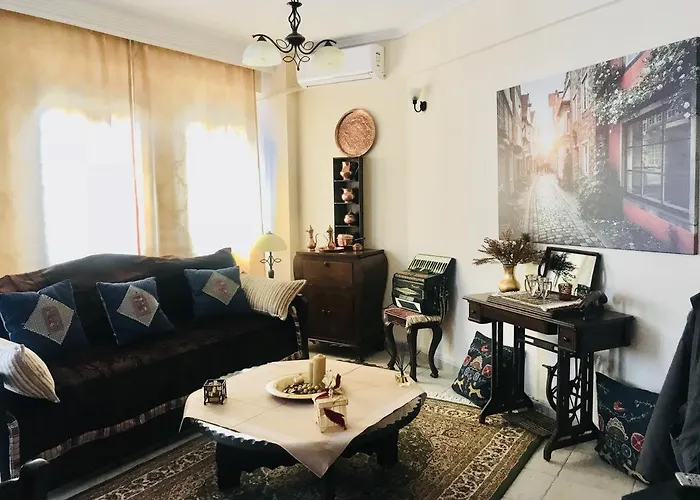 Anna\'S Traditional Hοme