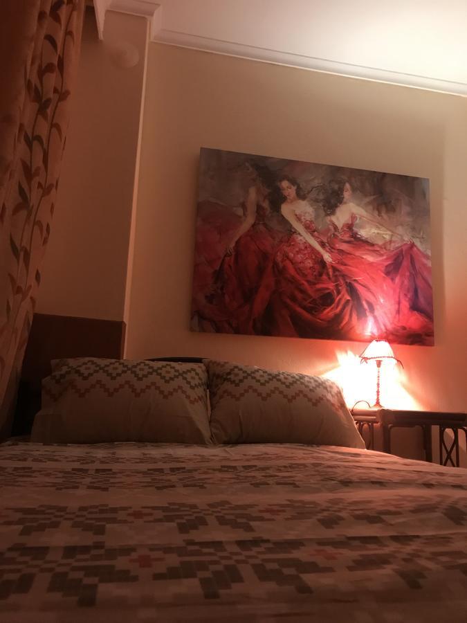 Anna's Traditional Hοme Apartment *